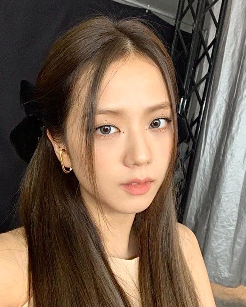 giancart4u's tweet photo. Ugh pur catfish day #BLINKSelcaDay https://t.co/PI4E4Uv43W