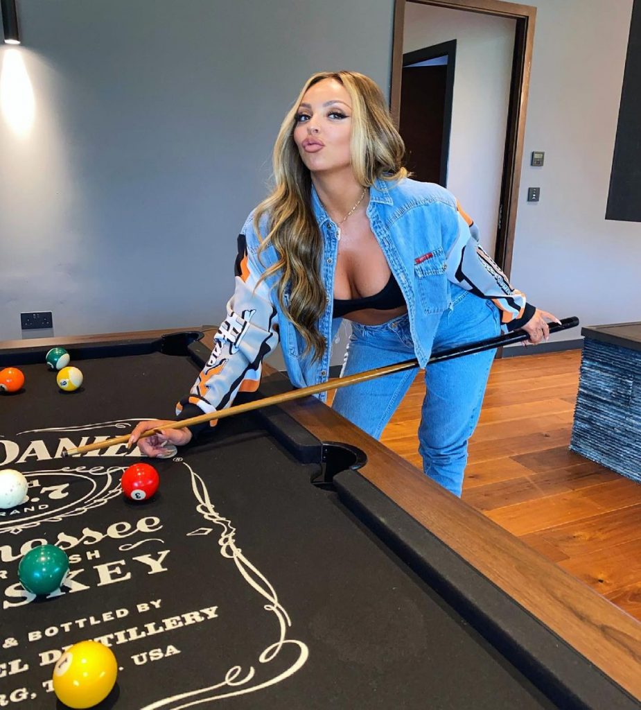<a href="/iammjesynelson/">Jesy Nelson</a> hi jesy I am a big fan of you and I love you so much xxx jesy I would have like to have been playing a game of pool with you in this photo here love you so much and so hot