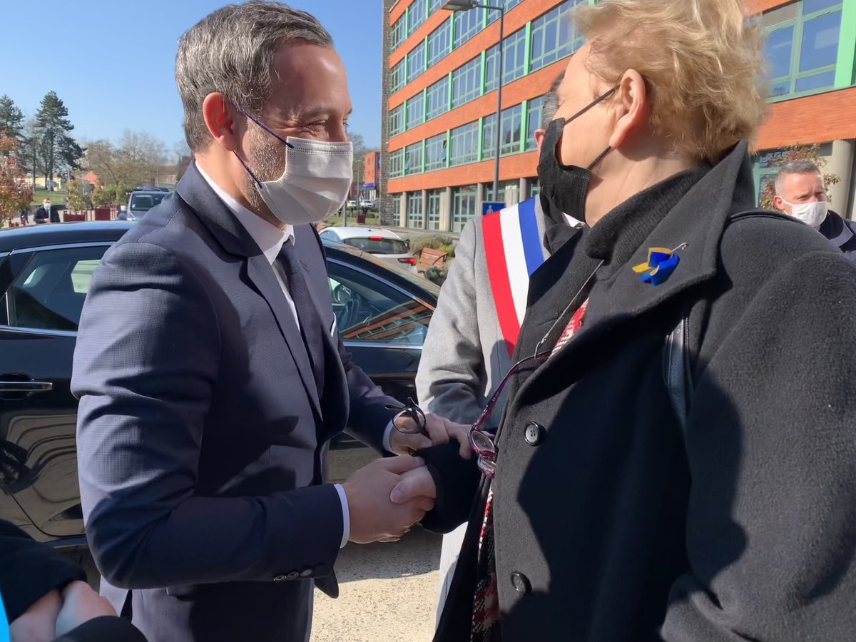 J_Maquet6202's tweet photo. ✅ J’ai eu le plaisir d’accueillir Adrien TAQUET - Secrétaire d’État chargé de l'Enfance et des Familles – à la maternité du Centre Hospitalier d’Arras. 

@AssembleeNat @Sante_Gouv @AdrienTaquet #bebebox https://t.co/5ALZzaznBd