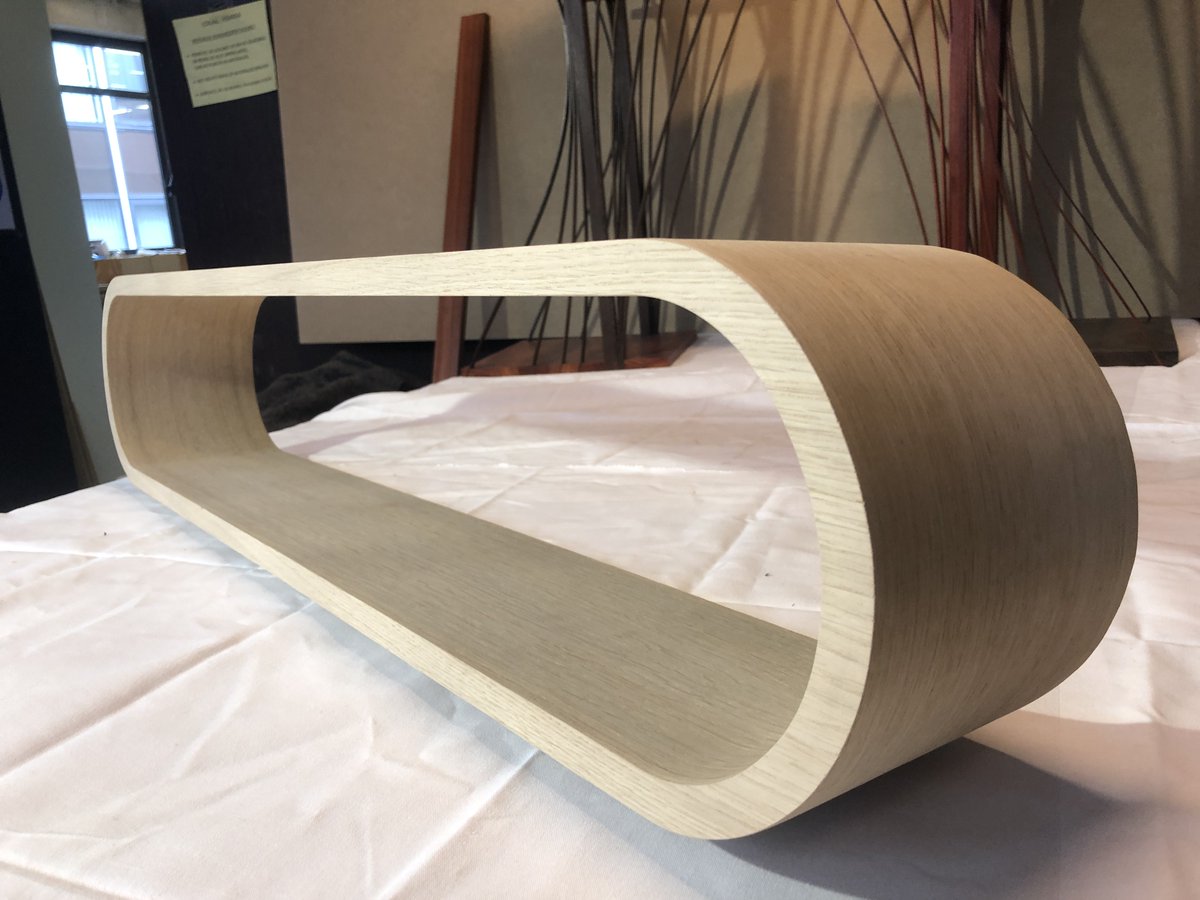 Designmeubels ontwerpen/realiseren > afdeling HOUT
> Reserveer je rondleiding via vti@sint-rembert.be  
op onze infomomenten op 11 en 12 maart!
> Keur de #design bijzettafeltjes van leerlingen Runar 
en Arne of het zwevend hangmeubeltje van Robbie!
#passie en #talent voor #hout.