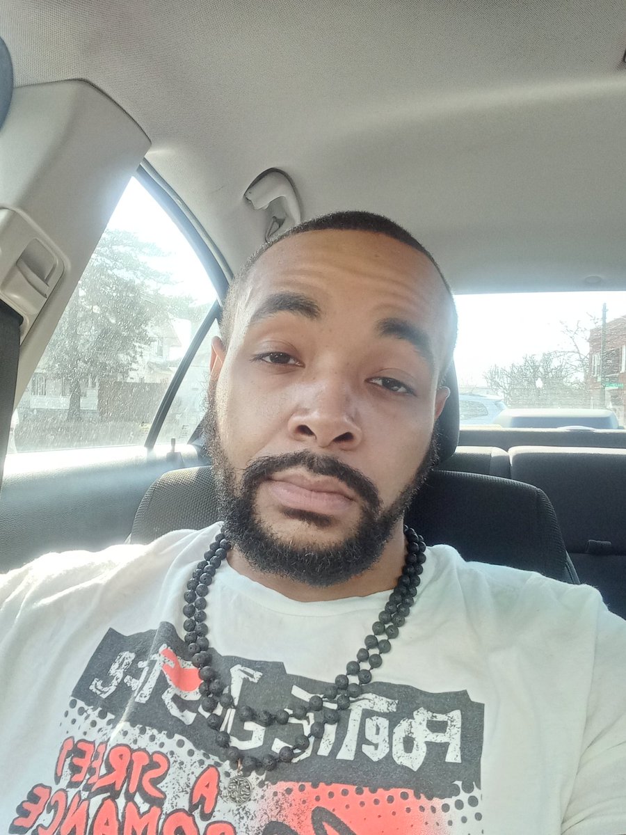 DevrickP's tweet photo. Felt light skin 😂 https://t.co/xOI2FE8xGJ