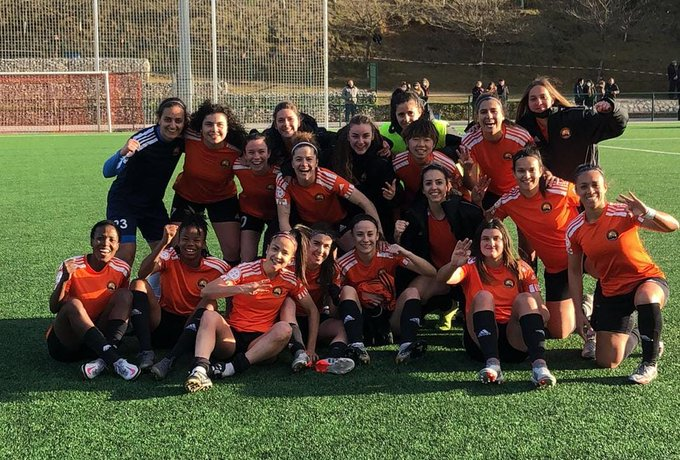 planetaoncefem's tweet photo. ⚽️ #España 🇪🇸

@OjedaYipsy 🇨🇱 jugó todo el partido en el triunfo de #CDParquesol 1-0 sobre #Osasuna, por la fecha 19 de la zona norte de #RetoIberdrola 🏆

Esta gran racha de 3 triunfos consecutivos deja al @CDParquesolFem cerca de salir de zona de descenso directo. https://t.co/ZmrZyndJBs