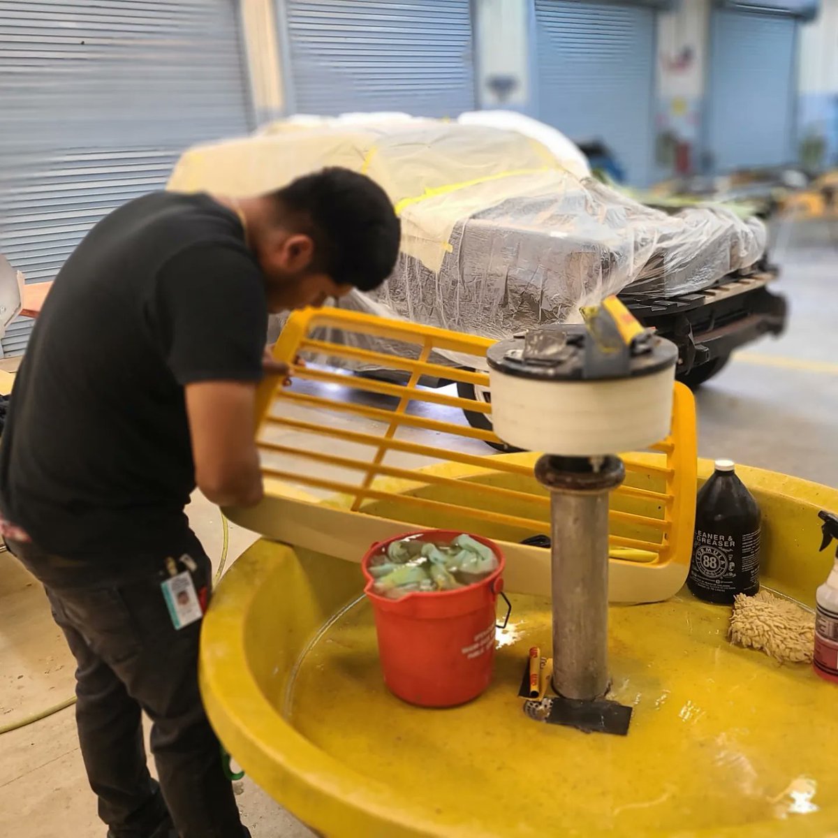 RMTCPirates's tweet photo. Our students are learning about A/C in #automotiveservicetech , pistons in #hondapact and removing imperfections in #autocollisionttech. Just another #morganmonday. @SuptDotres @LuisEDiazDEOA @Rmantilladades1 https://t.co/BKhgUAhv17