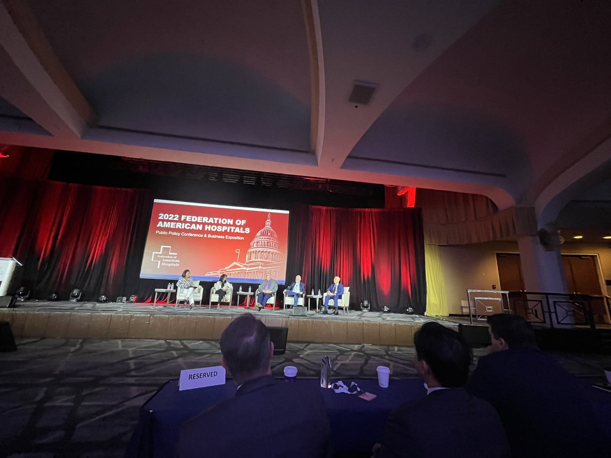 FAHhospitals's tweet photo. Packed house for 1st session of #FAH2022. Listening to experts talk about challenges facing health care supply chain; using innovation to serve patients. https://t.co/qIFYwNX0ML