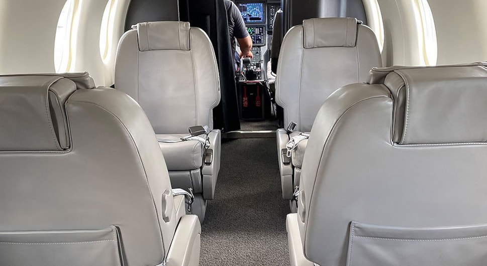 GlobalAir's tweet photo. 2018 Pilatus PC-12 FOR SALE - @PremAircraft
TT 1020 hrs, No Damage History, Executive 6+2 Seating Configuration, ADS-B Out
🔗: https://t.co/wX17cD7zwS
#pilatuspc12 #pilatus #pilatuslove #pilatuslovers #pilatuslife #pilatuspilot #pilatuspilots #singleengineturbine https://t.co/WIwRQXfwjx