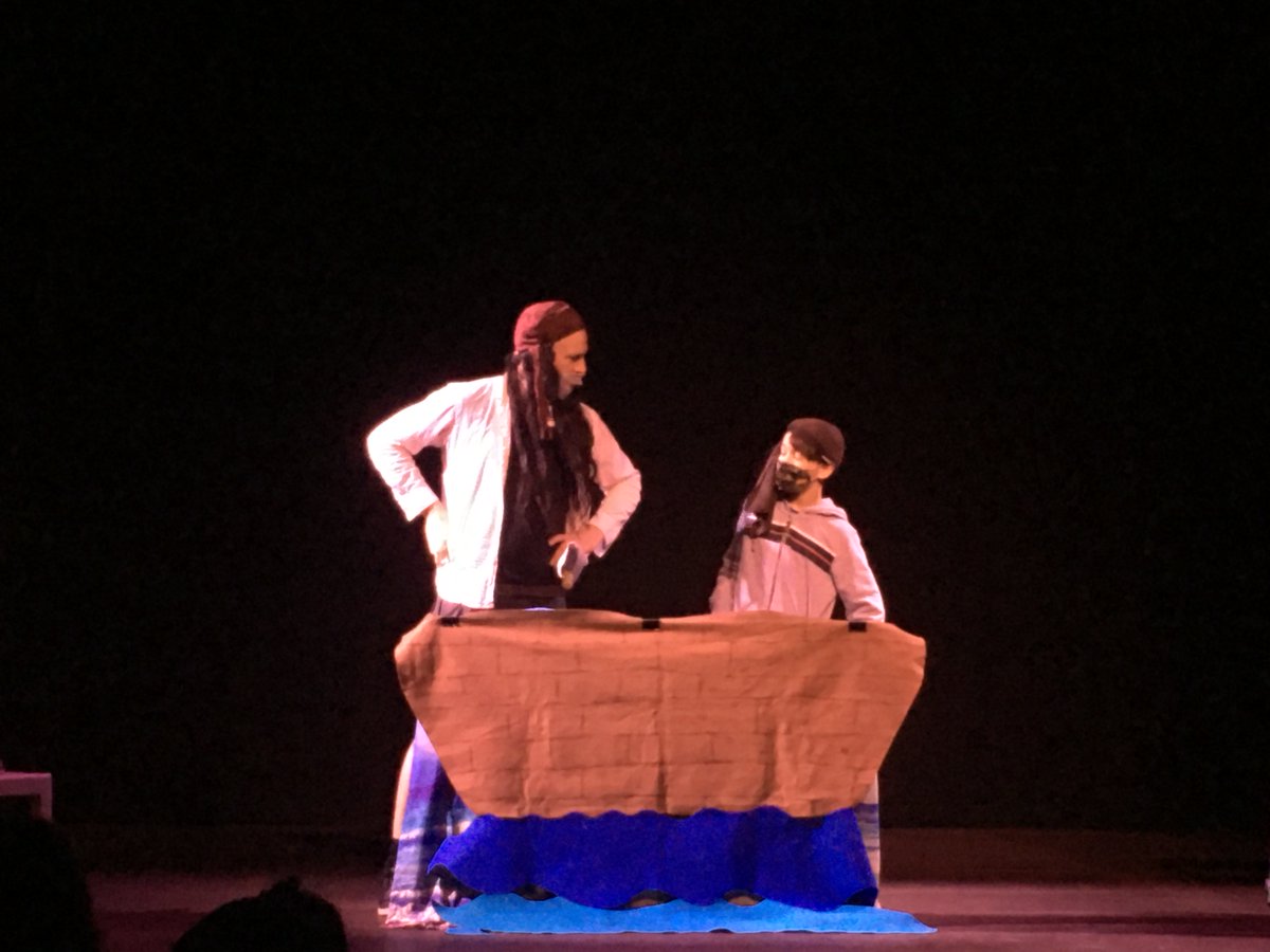 ¡Hoy, teatro en el cole!
La compañía de teatro <a href="/Chameleonteatro/">Chameleon Theatre!</a> ha representado diferentes obras de teatro en inglés para nuestros alumnos. ¡Gracias Pete! 
Gracias también a <a href="/ateneasm/">tania sanchez martin</a> del <a href="/AytoCubas/">Cubas de la Sagra</a>  por su implicación.
#TeatroInglés #EnglishTheatre
chameleon-theatre.com