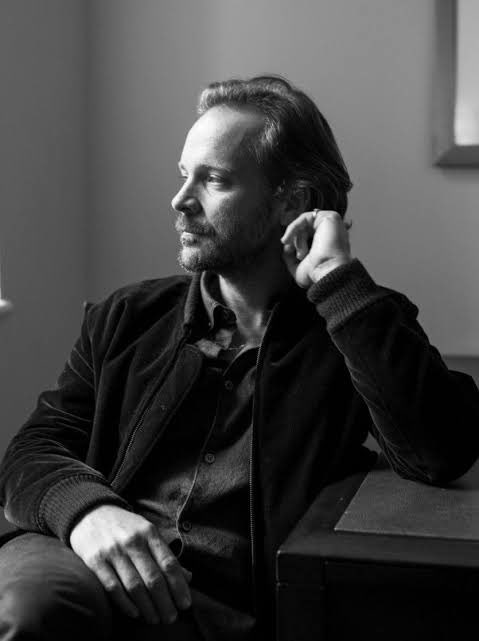 Happy birthday Peter Sarsgaard. My favorite film with Sarsgaard so far is An education. 