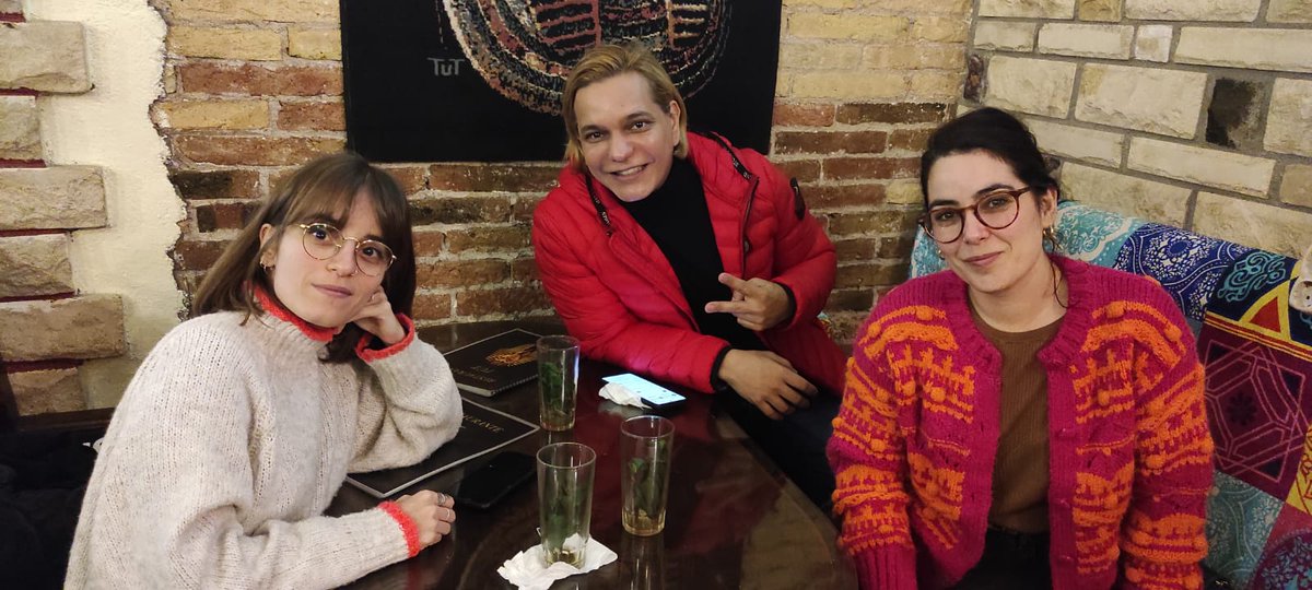 SomriuresM's tweet photo. Ahir ens vam reunir alguns membres de Somriures!🙌🏻 Estem contents de poder seguir ajudant a famílies que ho necessiten, a nenes i nens que volen anar a l'escola per aprendre i per construir el seu futur.📚 Volem agrair tant als socis com als voluntaris, tota l'ajuda que rebem.🥰 https://t.co/MHeRV1UXJL