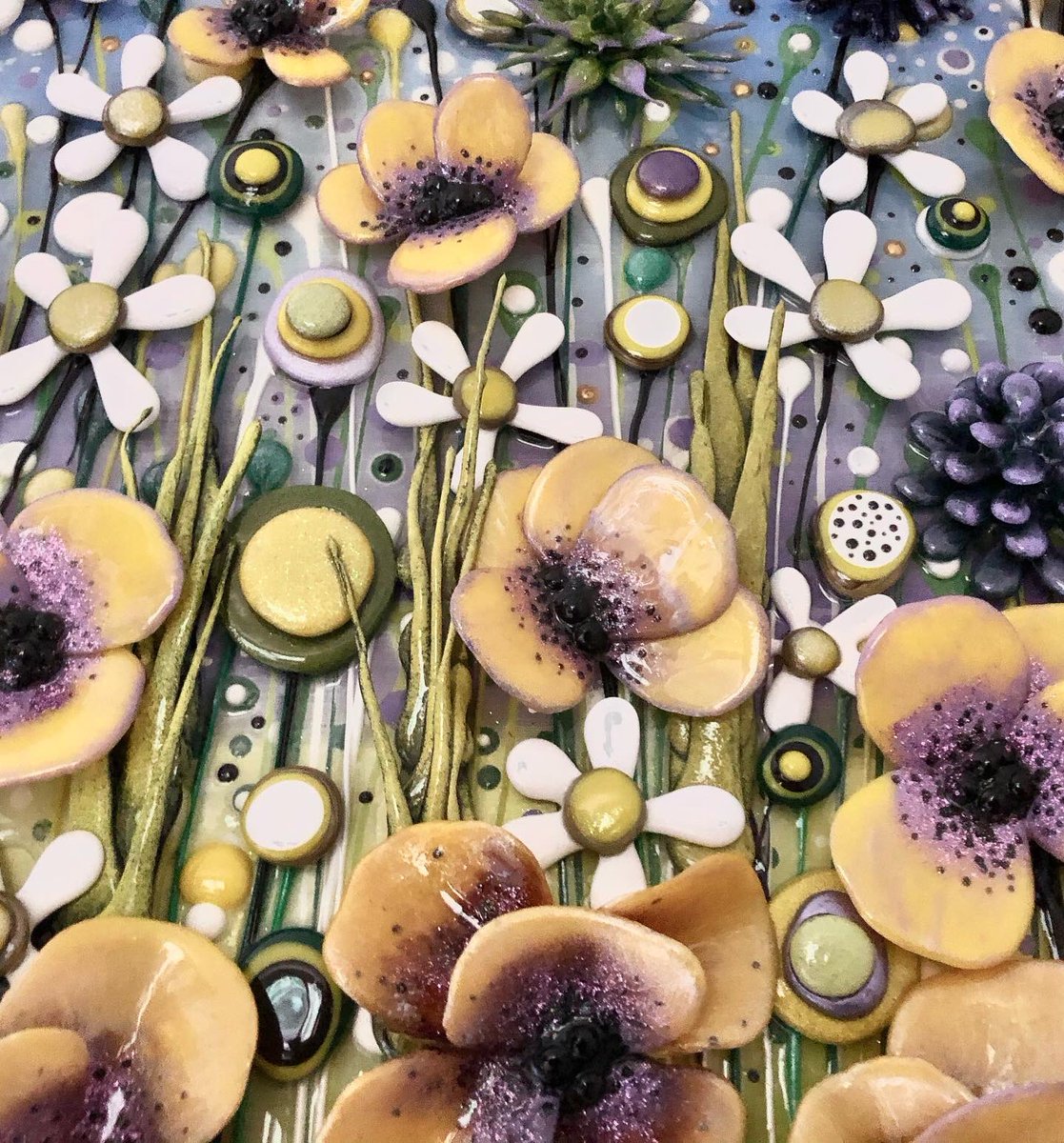 VFrance_Artist's tweet photo. A beautifully fresh, springtime commission! 💛💚💙💜 #mixedmediaartist #springtime #delicateblossoms #poppies #daisies #beautiful #independentartist #lovemyjob💙💚💜💛 https://t.co/MMzFGtojoU