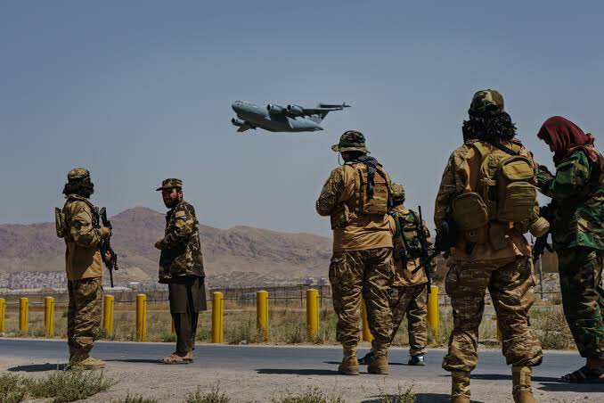 Американские военные афганистан. Аэродром Кабул. Американские войска в Афганистане. Афганистан аэропорт.