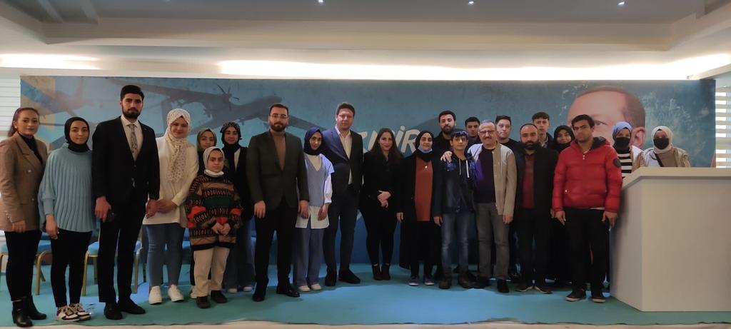 KarabaglarAKG's tweet photo. İl Başkanlığımız da düzenlenen "Yeni Seçmenle Buluşma" programımıza Karabağlar Yeni Seçmen Başkan Vekilimiz @SalihaTaka ve Teşkilatımızla birlikte katılım sağladık.
2023'e Teknofest Kuşağı olarak gümbür gümbür geliyoruz.🚀⏳
#KarabağlarAKG https://t.co/QW4NUs4wbH