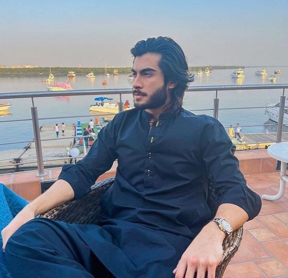 HaroonxFandom's tweet photo. Wo Is Qadar haseen Hy K Usk Sadky Utaary Jayen 💎❤️
@KadwaniHaroon 

Ruposh Hits 100M Views https://t.co/VW67BmwZv2