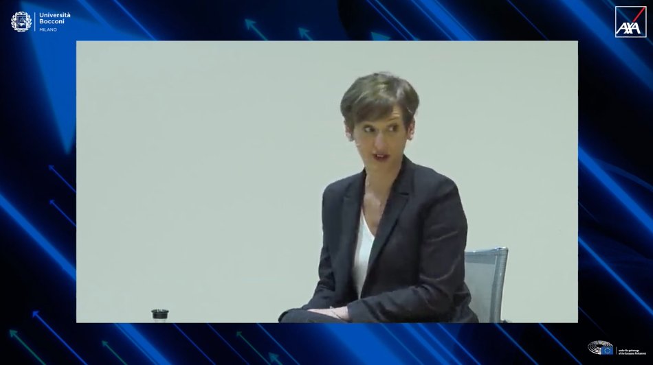 #GenderEquality, for <a href="/kj_paris/">Kirsty Leivers</a> we are rebuilding the way we work right now, but also experiencing the risks of a U-turn to previous models in the job sector. However, there are several ways to prevent and to pursue new, more flexible and resilient paradigm
#AXA #AXA4INCLUSION