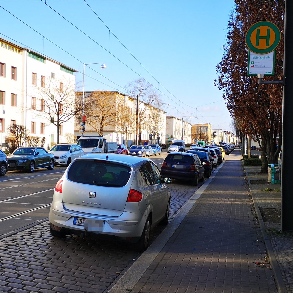 EinRobert1's tweet photo. Wieder Haltesetlle #Mehringstraße, der #Linie4 der @mvbnet, in #Magdeburg #Cracau.
@ottoparkt @fussverkehr_de @Ottostadt #Verkehrswende #Stehzeug https://t.co/VMbW9bbDGY