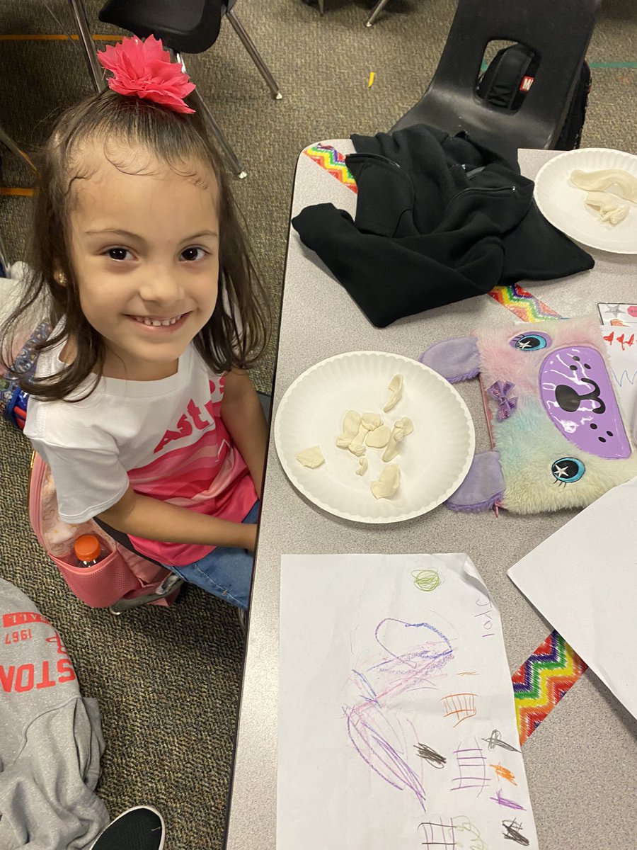 RaveMiss's tweet image. Plan, build, and present your obstacle course to the class! Students created obstacle course models for our playground with all necessary requirements for STEAM last week. #AlexanderSTEAM @FrogStreet @Msbjonesclass