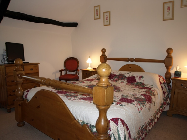 TheBBDirectory's tweet photo. The Barn &amp; Pinn Cottage is a 15th Century thatched cottage offering B&amp;B accommodation nestled within 2-acres of award-winning gardens. Explore coast &amp; countryside during your stay.
https://t.co/xQvLBaMRTJ
#BandB #Explore #Coast #Countryside #BookDirect #Bowd #Sidmouth #Devon https://t.co/rSOrwcFOFI