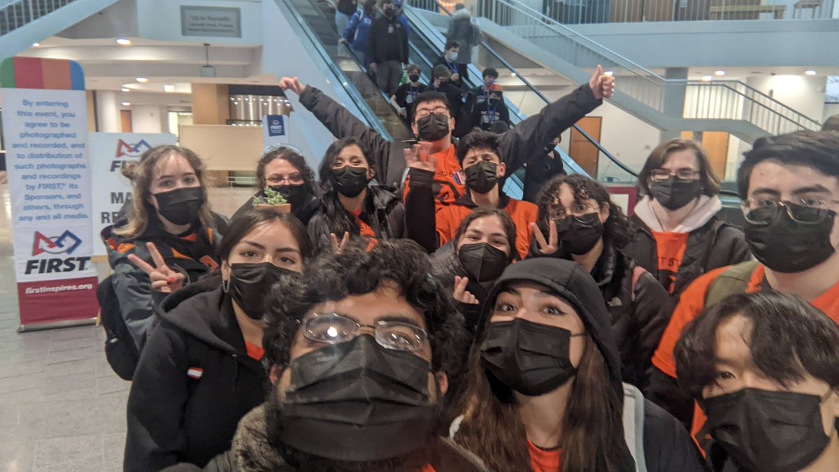 hoth5125's tweet photo. That's a wrap for the Lake Superior Regional! We arrived back home in Chicago yesterday in one piece and we're now getting ready for the upcoming Midwest Regional. Thanks to everyone who interacted with us all throughout the regional and congratulations to the winning alliance! https://t.co/ryk7xjjJkx