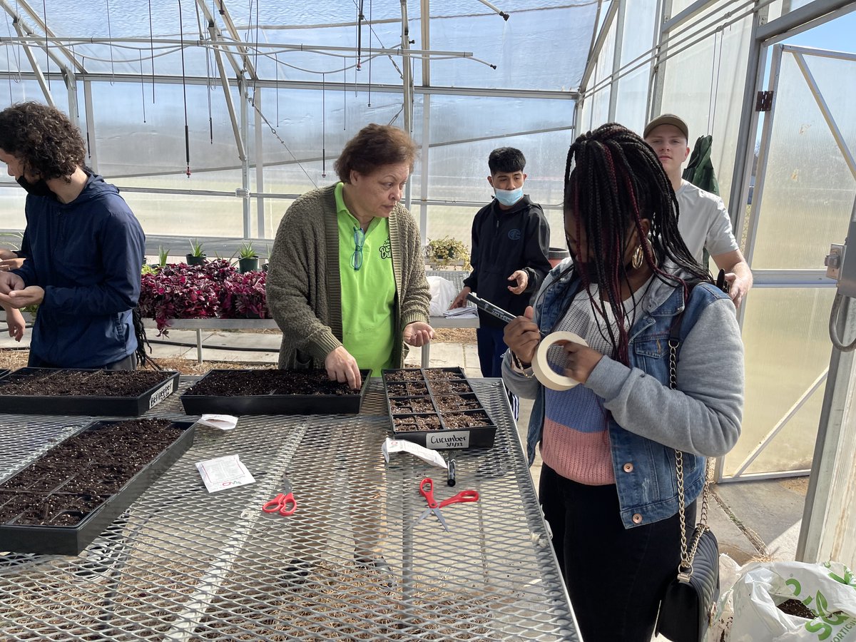 PSRCcte's tweet photo. St. Pauls High School Horticulture students preparing for the annual plant sale, with their student teacher Mr. Harlee from NC State University. https://t.co/LHqCwBW5ir