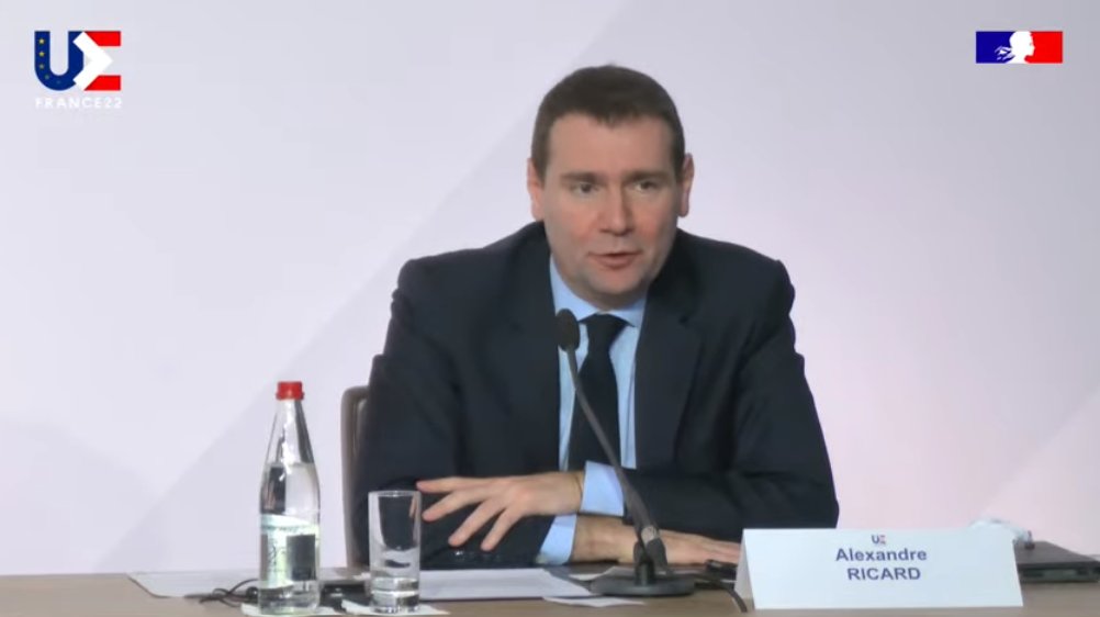 Pernod_RicardEU's tweet photo. Alexandre Ricard pointed out that he is an advocate for the WTO. The current rulebook should be complemented with rules in the areas of e-commerce and protection against illicit trade. In his view, WTO rules and bilateral FTAs are complementary. https://t.co/QYccKWGlUo