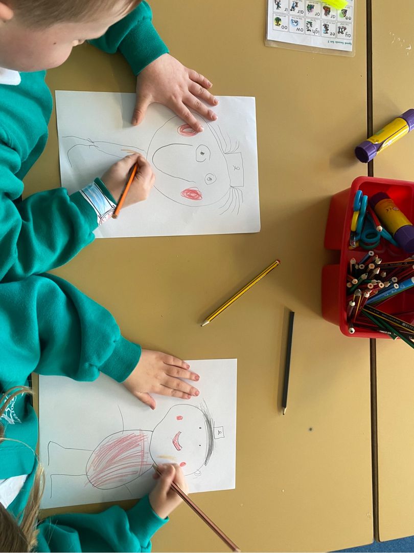 MeltonPrimary's tweet photo. @dan__worsley Lots of children choosing to draw pirates this afternoon! #danworsley https://t.co/lKnYxUEd9U