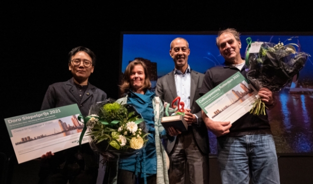 Doro Siepelprijs voor Women Connected, Cultuurpenning voor Roland Vonk [Opening cultureel seizoen] -  dehavenloods.nl/nieuws/algemee…