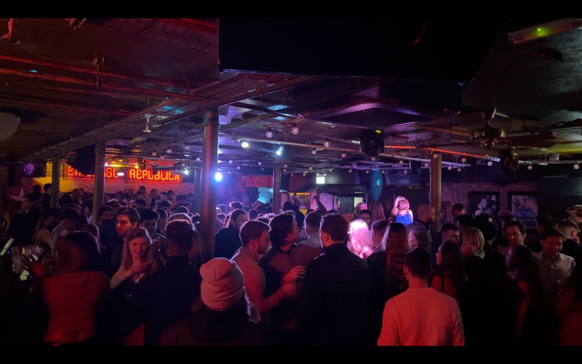 TheRoyalCubs's tweet photo. Thank you to all our UK fam for coming out to #SpreadTheRoar.

Those 🦁really know how to shake their tails…

We couldn't have asked for a better night, nor a better group to share it with.

Here's a sneak peak from the event! 

#CubsInvasion #NFT #NFTSociety #TheRoyalCubs https://t.co/fBG4nqaaHc