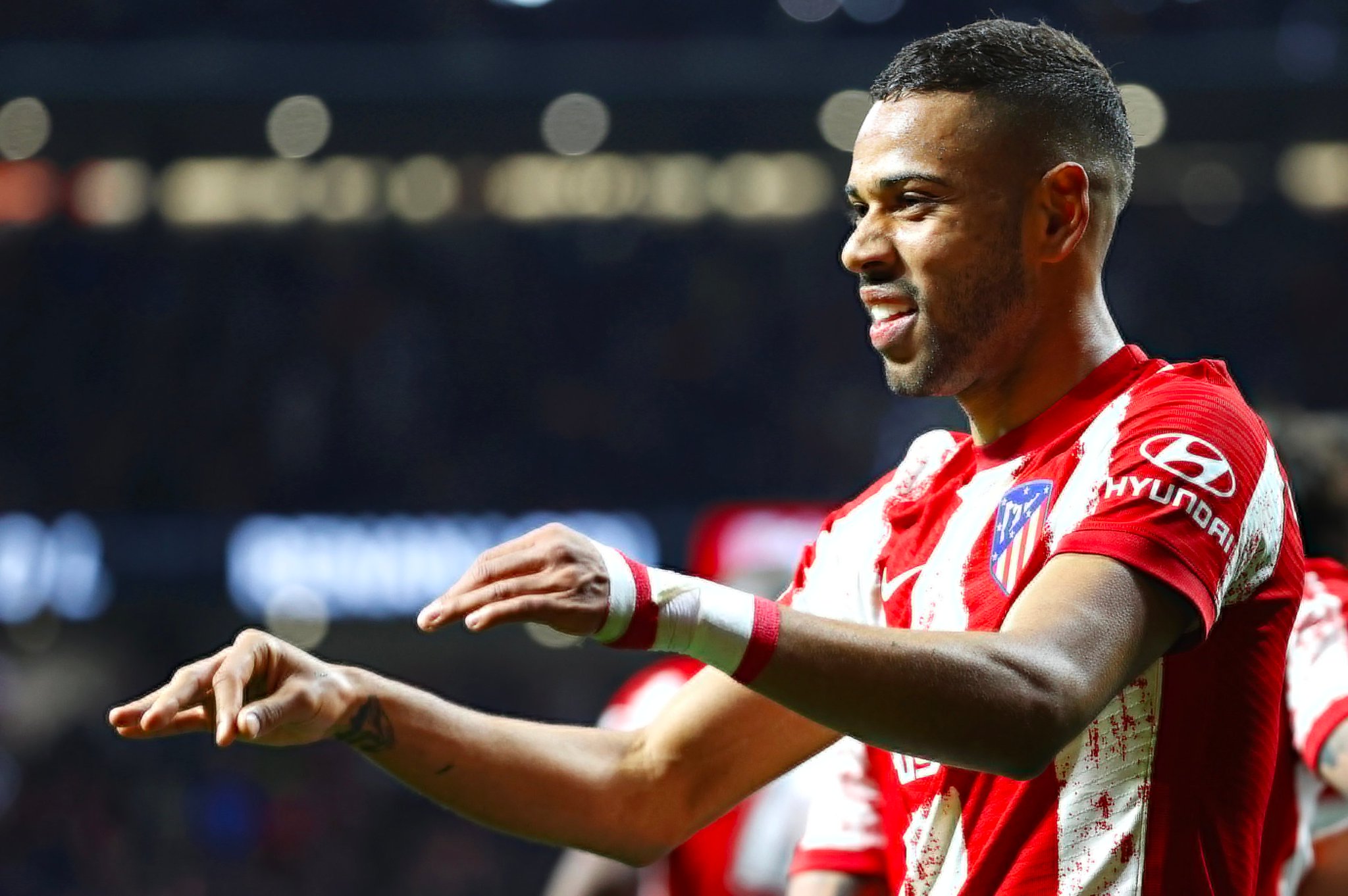 Instant Foot ⚽️ on Twitter "Qui est le meilleur latéral gauche du monde