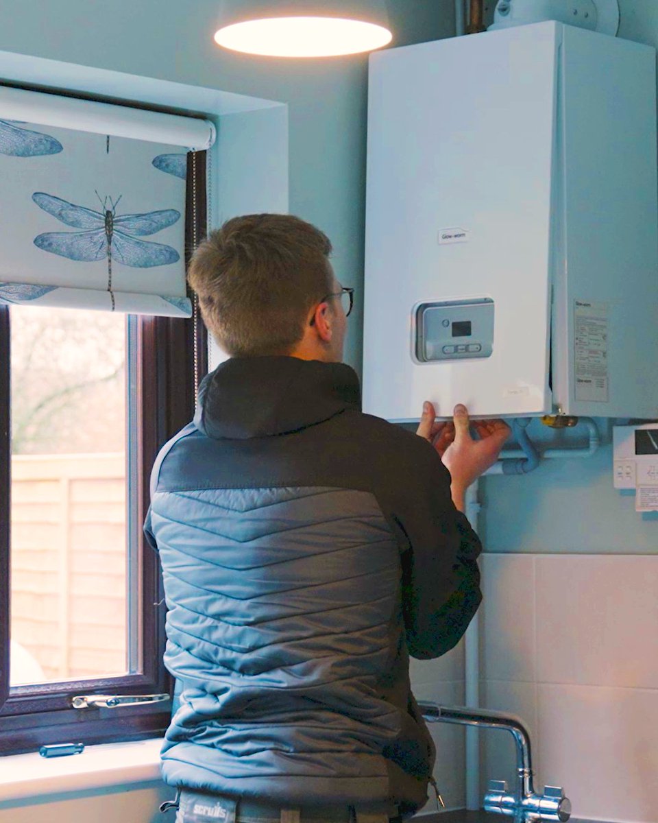 📸 Behind The Scenes with <a href="/12BradJones/">Brad Jones</a> 
.
.
.
.
<a href="/PRRacingBMW/">L1 Racing</a> #TeamRST #BradJones #Motorcycling #Motorbikes