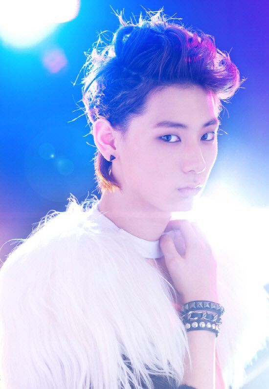 minspolaris's tweet photo. 2012                               2022 https://t.co/inPhVqlhXG