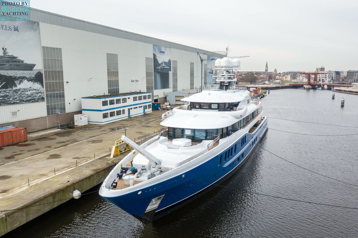 Dutchyachting's tweet photo. The seventh 74m/ 242ft Limited Editions 242 (YN24207) at the Amels shipyard in Vlssingen. Photos by @Dutchyachting. 

#LE242 #YN24207 #Superyacht #Megayacht #AmelsHOlland #DamenYachting #Vlissingen https://t.co/OYCw0SAtEA