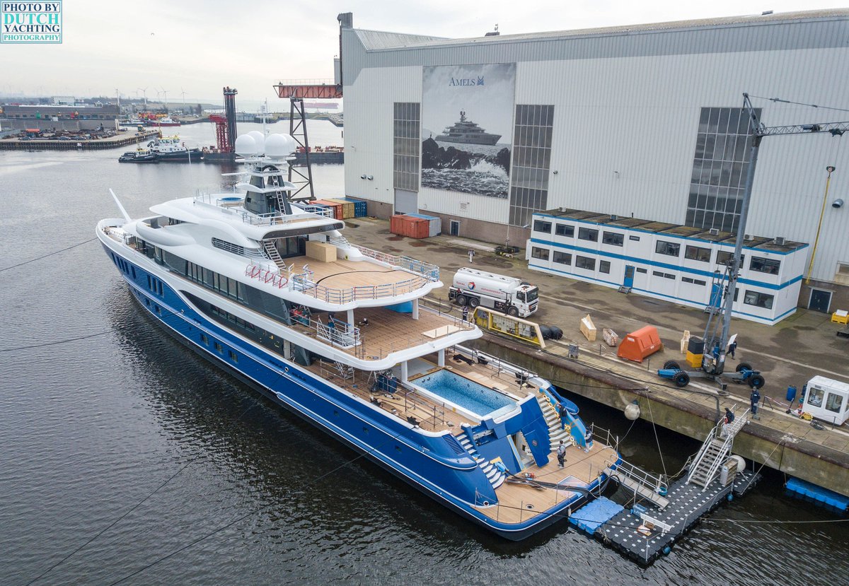 Dutchyachting's tweet photo. The seventh 74m/ 242ft Limited Editions 242 (YN24207) at the Amels shipyard in Vlssingen. Photos by @Dutchyachting. 

#LE242 #YN24207 #Superyacht #Megayacht #AmelsHOlland #DamenYachting #Vlissingen https://t.co/OYCw0SAtEA