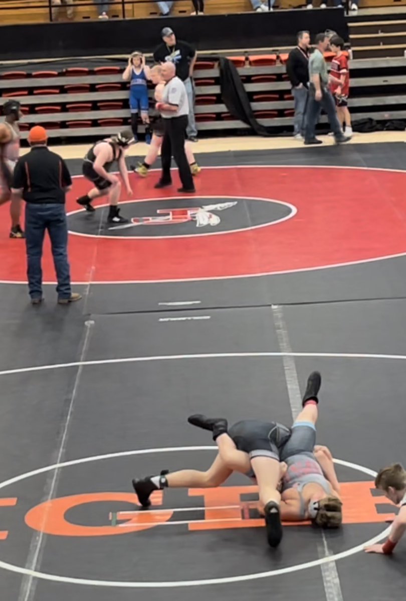 DLitterall's tweet photo. Heading to state to bring back some hardware! Going to for that 3rd year state championship!! #beast #beastmode #state #ltrain #hillsboro #twa #statechanpionship https://t.co/m7vLWRksEX