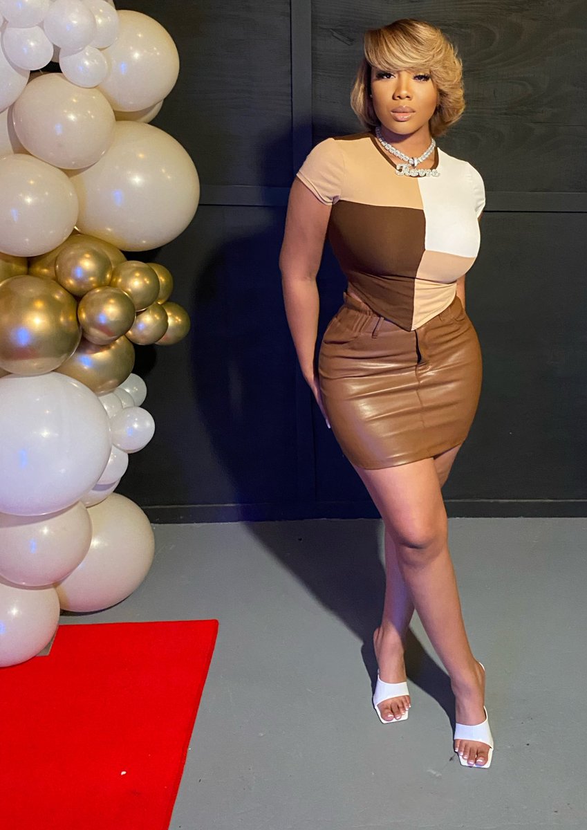 xotierrahamm's tweet image. Send nudes🤍🤎