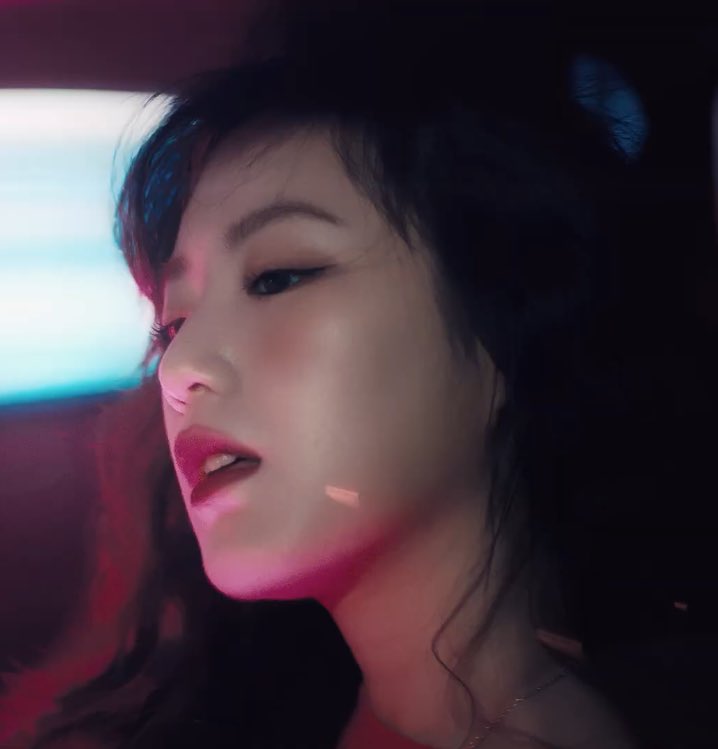 YSHPRNT's tweet photo. SHE’S CRAZY #SHUHUA https://t.co/KbHJ1OZMFY