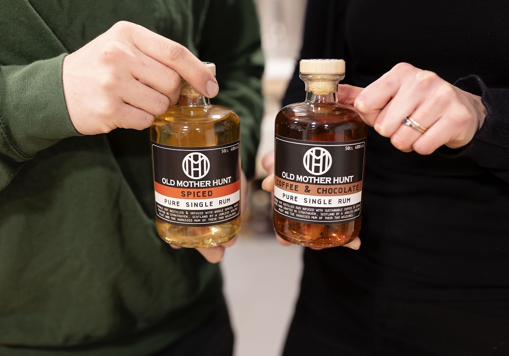 In good spirits with a rum deal

<a href="/bgateway/">Business Gateway</a> <a href="/OldMotherHunt/">Old Mother Hunt</a> #Scotland #Scottish #spirits #rum #distillery #distilleries 

scottishfield.co.uk/food-and-drink…