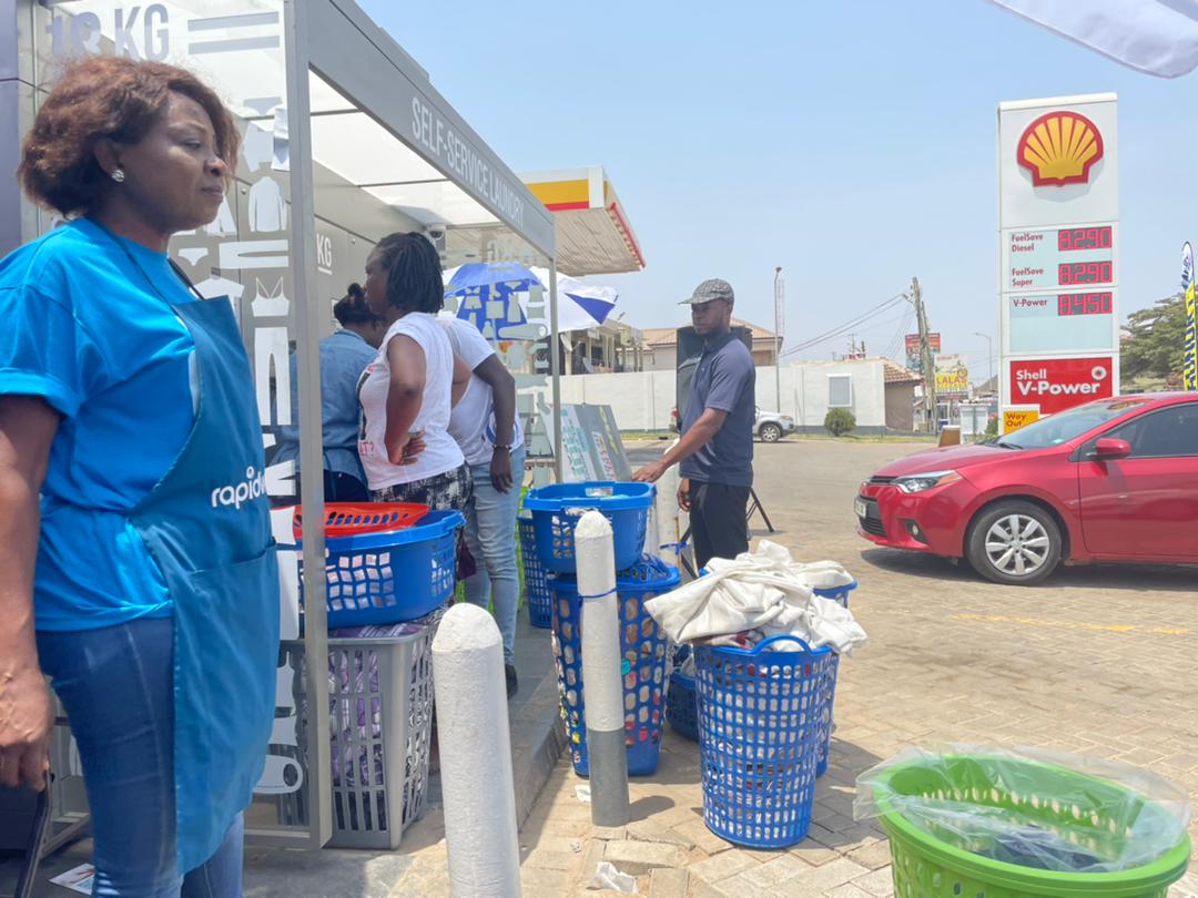 Rapidwashgh's tweet photo. With us you can wash more and worry less.💃💃💃🔥🔥🔥
#rapidwashlaunch
#SelfServiceLaundry https://t.co/2G6rqEKe7r