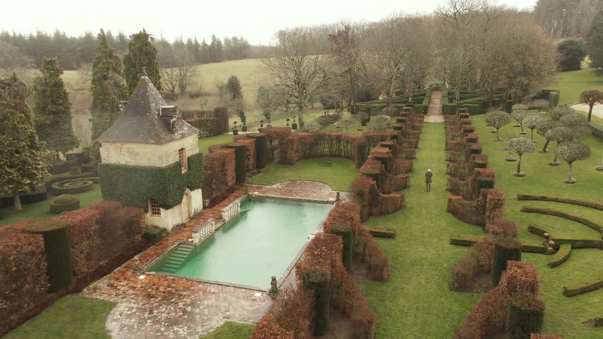 F3Aquitaine's tweet photo. 🌳🌺🦚 Prendre l’air dans les Jardins du Manoir d’Eyrignac en Dordogne 
VIDEO ► https://t.co/vDT7tNd2xZ 
#jardins #perigord #patrimoine #nature
Cc @gdecaix @rouher1 @FlorianRinguede @lehesran @F3Perigords @eyrignac @dordogneperigor @F3Regions https://t.co/N8IvxAIlOt