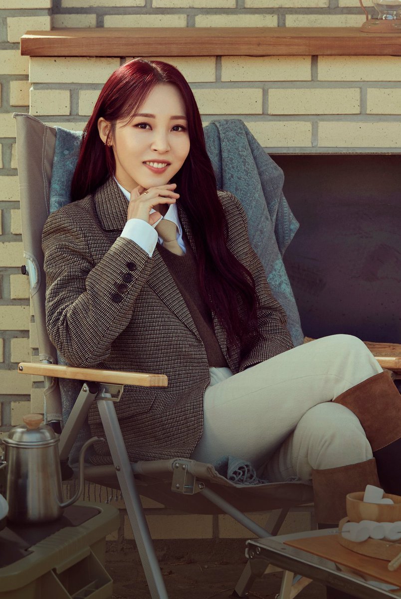 cbstar_1019's tweet photo. Studio문나잇2🏕
#마마무 #문별 #SMN2 https://t.co/JM21iLIXeC