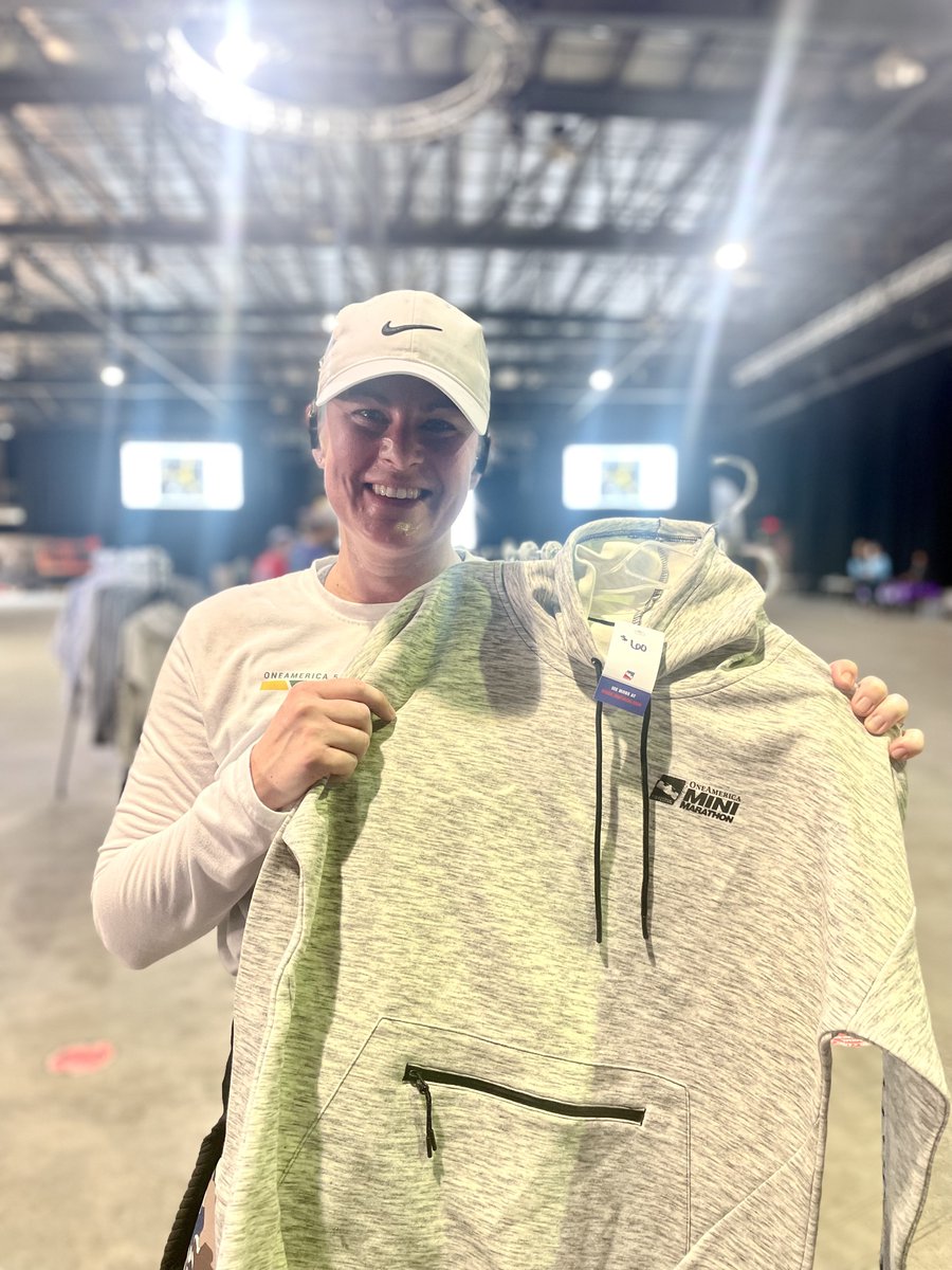 ScreenBroidery's tweet photo. Thank you to everyone who stopped by our pop-up shop at the @500Festival 6-Miler this weekend! 🎽

We'll see you again in April for the 10-Miler 🏃‍♂️ https://t.co/DZwUBZeZwV