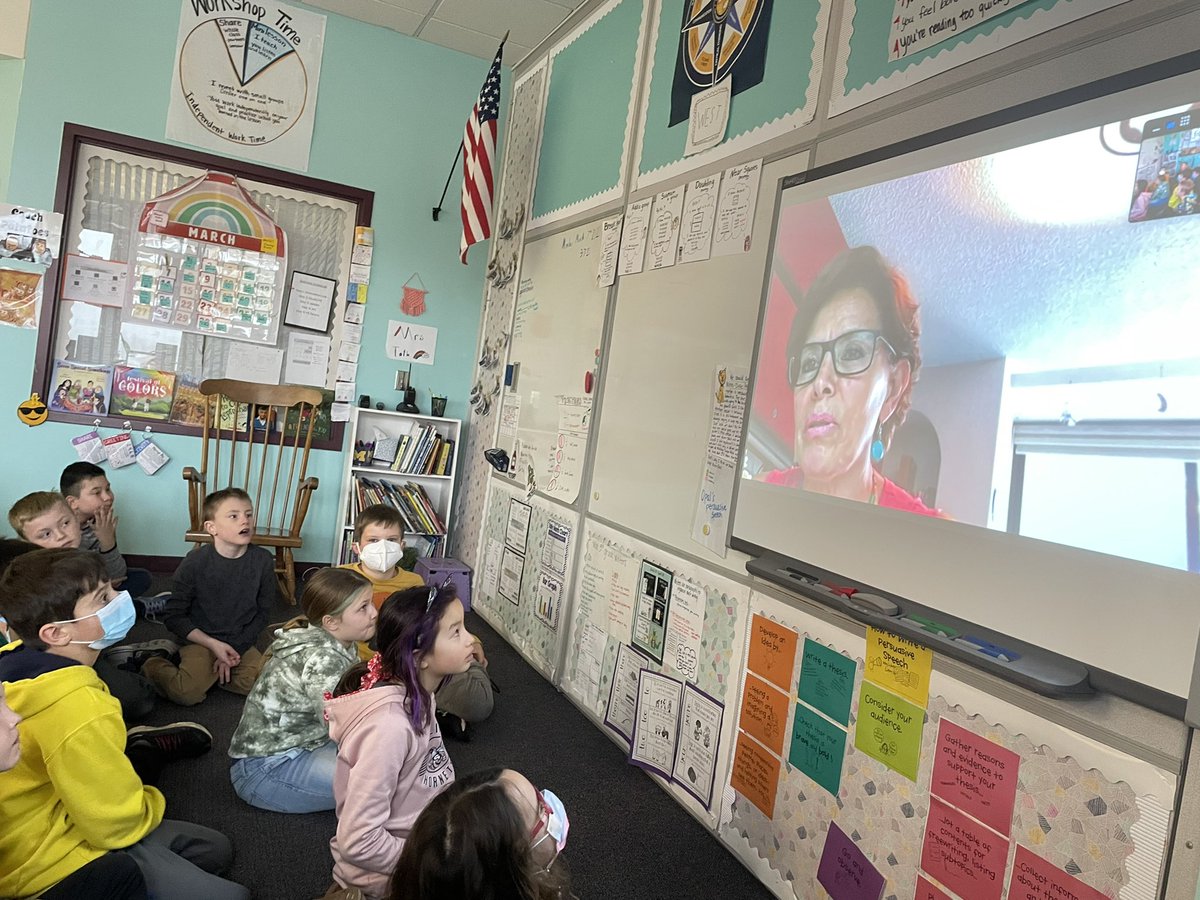 MrsToth03's tweet photo. Today’s #mysteryreader joined us from Mexico City! We had fun listening to an original story that included all of our names. #marchisreadingmonth #harvestlearn #sascompass https://t.co/vK9VnMu1zu
