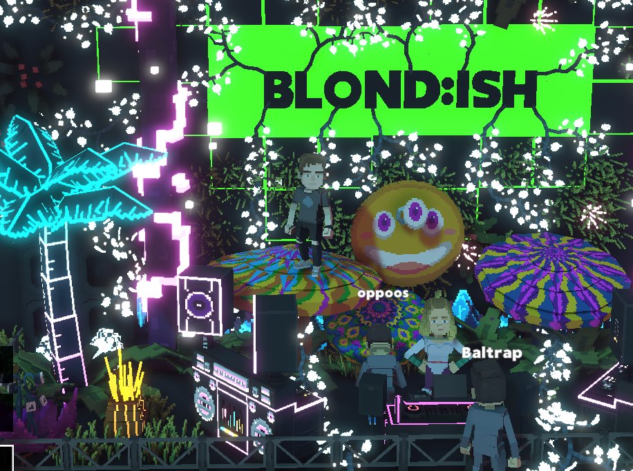 crypt_gen's tweet photo. @TheSandboxGame @blond_ish I just participated in the daily #SandboxAlphaS2Contest for a chance to earn up to 1,000 $SAND! Day 2 - Dance with Blond:ish. Check out my screenshot below! 👇 #SandboxAlphaS2 https://t.co/9oJwWitz7V