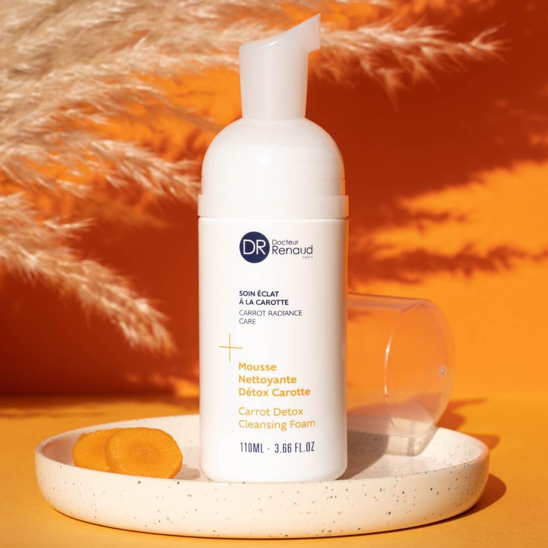 A TESTER 📝 LA MOUSSE NETTOYANTE DÉTOX CAROTTE DE DR RENAUD 🥕⁠
Cette mousse nettoyant micro-peeling agit en 30 secondes seulement pour nettoyer parfaitement la peau.⁠ 
Pour la recevoir et tester 👉 l8r.it/ruqv