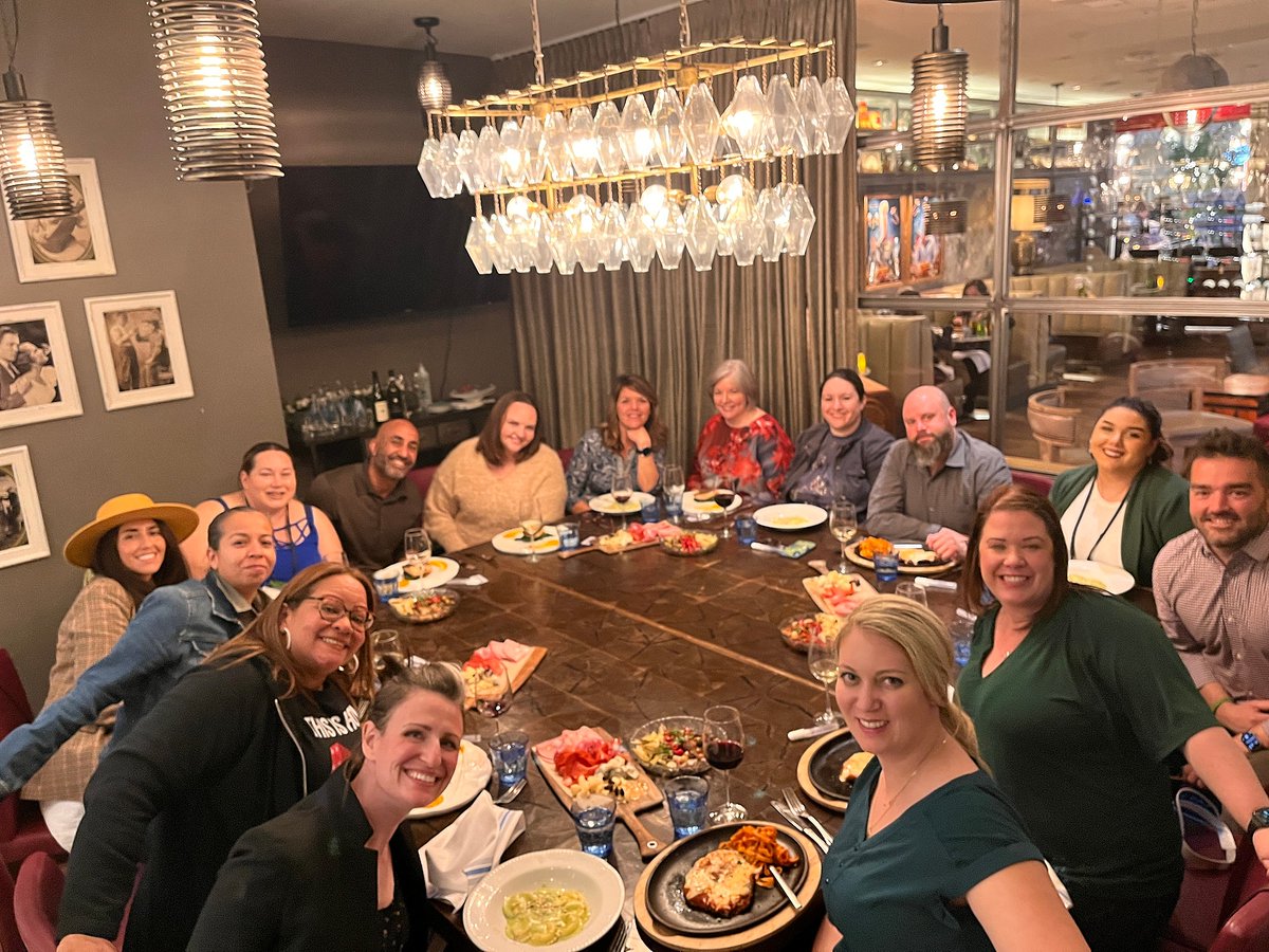 clockedinbefore's tweet photo. Last night, in Vegas! Dinner at @mercatovegas with amazing L&D pros from the #CHART101 Conference.
#Opus #Training #CHART #Conferences #Hospitality #Restaurant @CHARTtrainers https://t.co/rEOfAIzkzk