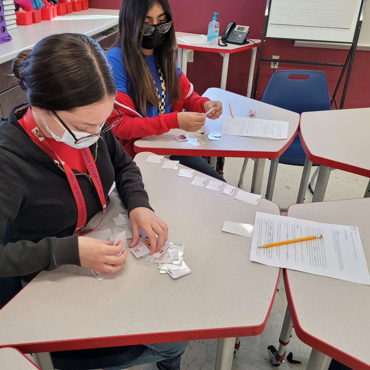 PJohnson_BAMS's tweet image. 8th grade RLA teachers breaking down vocabulary for Little Women text...#SpringIntersession @DDsaintsELP @LucianoAlcala2