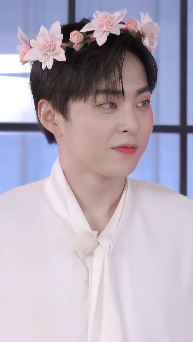 strawBAEKrry614's tweet photo. I guess flowers bloom in winter, too. โ๏ธ๐ธ
Cause that one look made me fall for you. ๐
#XiuminBirthMonth
#XIUOLO
@weareoneEXO
#weareoneEXO
#ESD #EXO #EXOL
#EXOLSelcaDay
#KMS #exoXIUMIN #exoMINSEOK
#XIUMIN #MINSEOK #KimMinseok
#์์ #์์์์ฐ๋ฏผ #์์๋ฏผ์
#๊น๋ฏผ์ #์์ฐ๋ฏผ https://t.co/R1DY5fgd0d