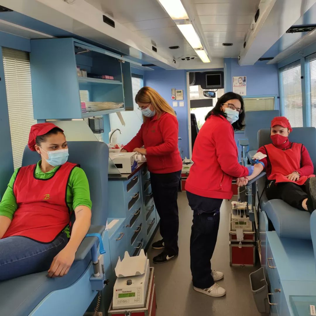 Muchas gracias a todos los trabajadores de <a href="/biosabor_agro/">BioSabor</a> por su solidaridad donando vuestra sangre. 
Esta mañana nos visitó la Unidad Móvil del Centro de Transfusión de Almería. 
#donación #sangre