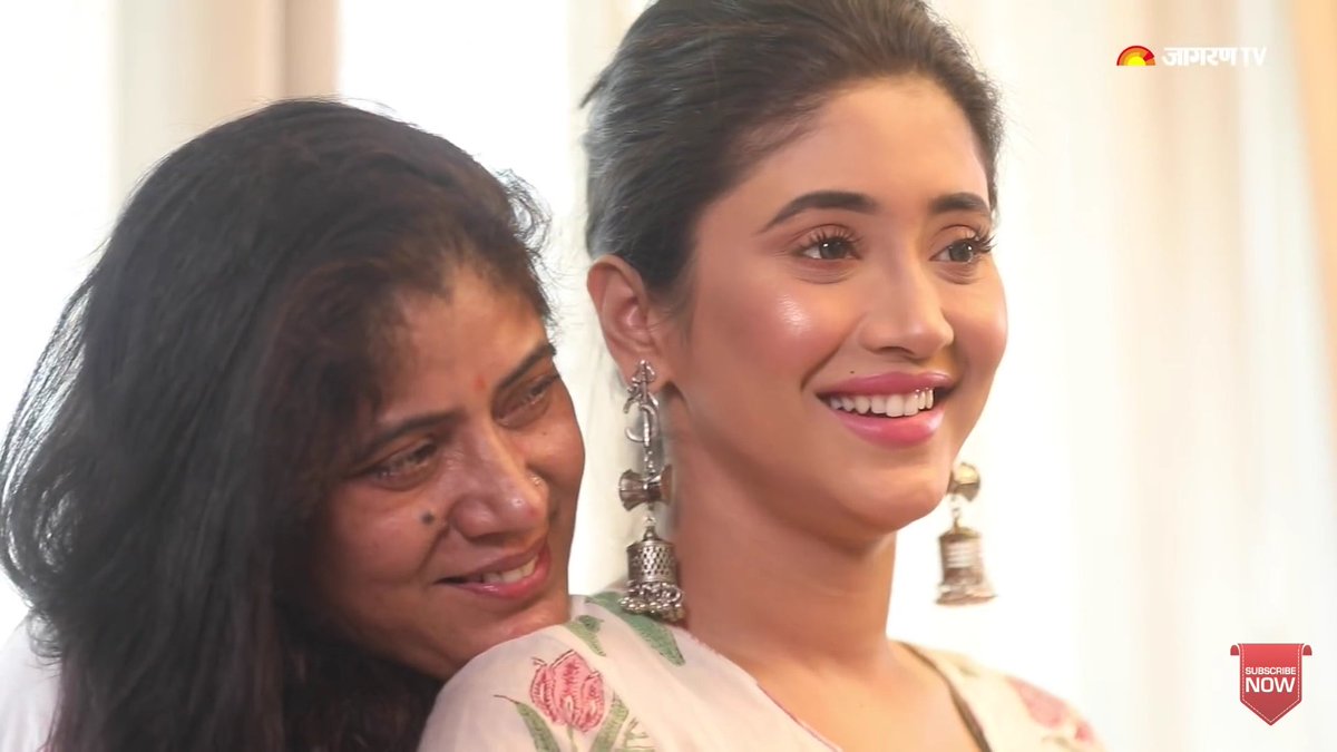 The way they love each other, 
The best mother, the best daughter and the best duo for sure <3 🥺❤️<a href="/shivangijoshi10/">Shivangi Joshi</a>