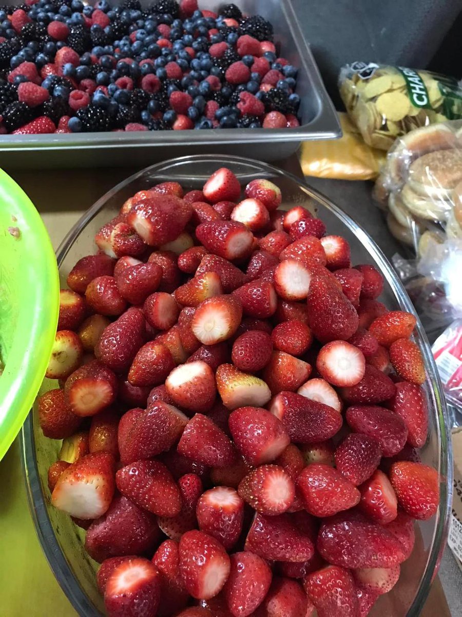 postreSWings tweet media