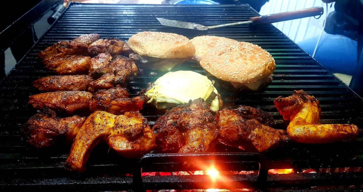 postreSWings tweet media