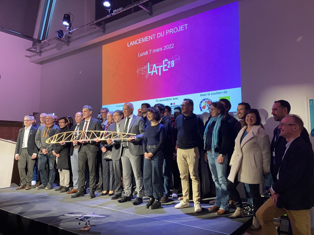 EnvolPionniers's tweet photo. [Education] Lancement officiel du projet #Laté28 initié par @TlseMetropole @EnvolPionniers : la reproduction de l’avion légendaire de l’#Aéropostale le Laté 28. Un défi à relever pour les 12 lycées de @actoulouse qui assureront la construction de l’avion ces prochaines années https://t.co/SLk88o1Pxz